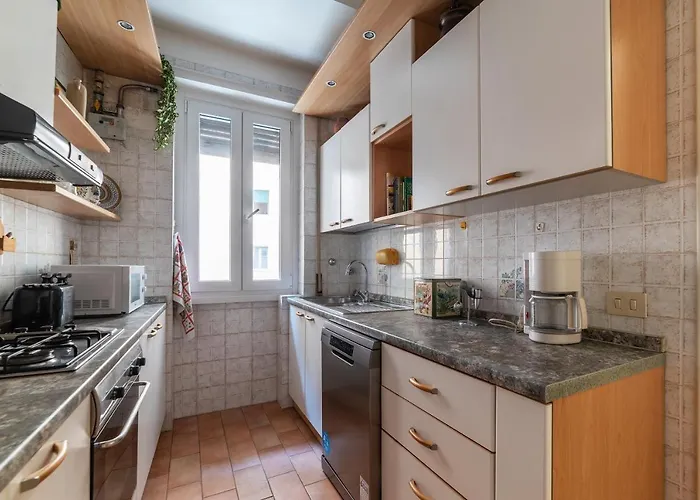 Guesthost - San Giovanni In Laterano Comfy Appartement